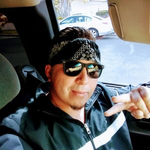 Meet your Posher, Cesar